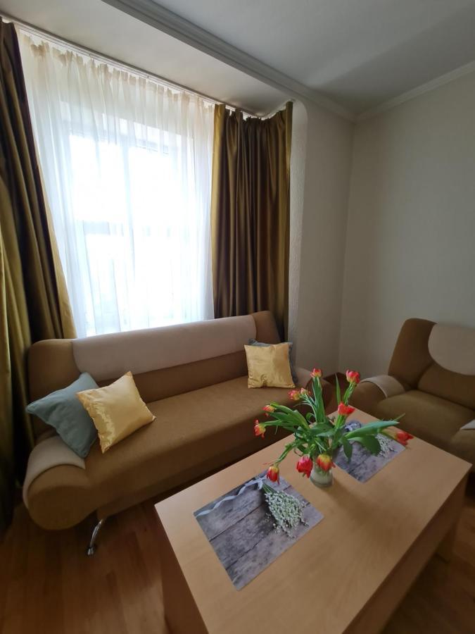 Lacplesa Central Apartments รีกา ภายนอก รูปภาพ